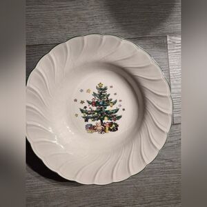 Nikko Ceramics Christmas Tree Bowl - White and Green